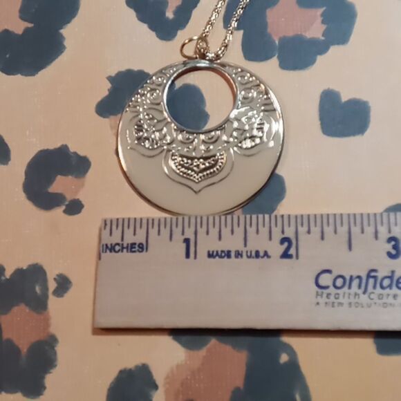 Necklace  - Picture 2 of 4